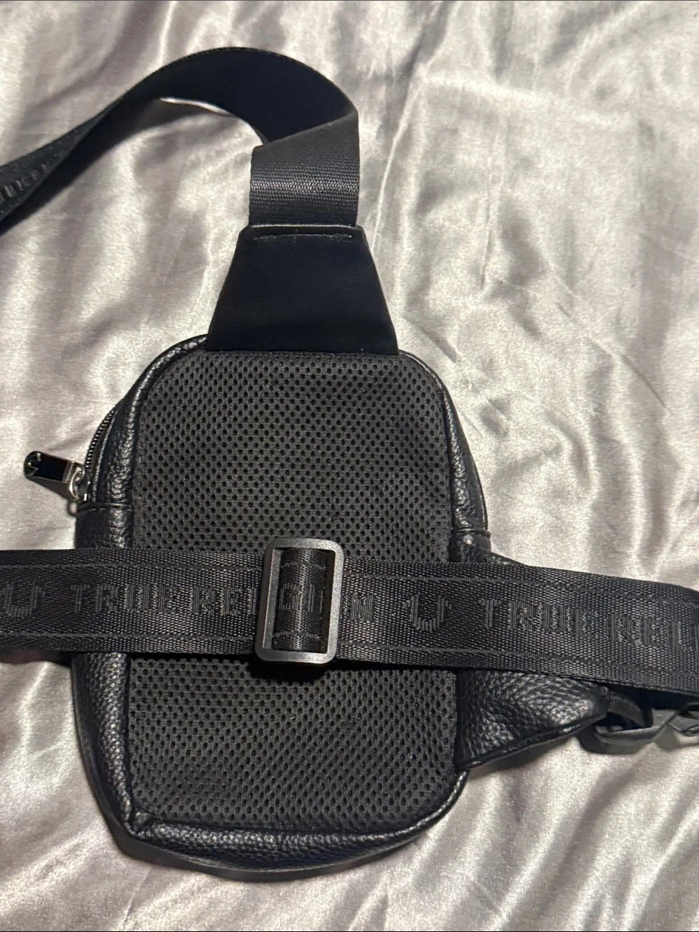 True Religion Black Crossbody Bag Buddha‎ Logo Small Shoulder Mini Zip Purse